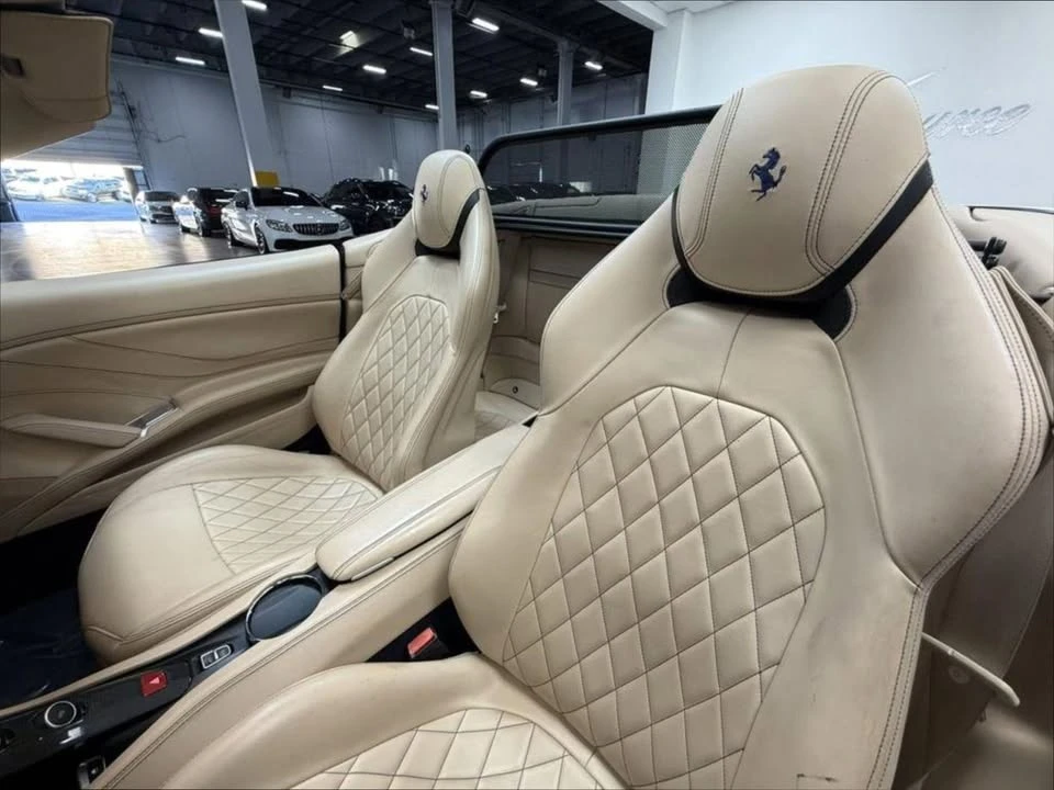 2015 Ferrari California T - Image 12 of 19
