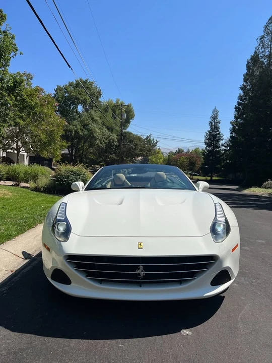 2015 Ferrari California T - Image 3 of 18