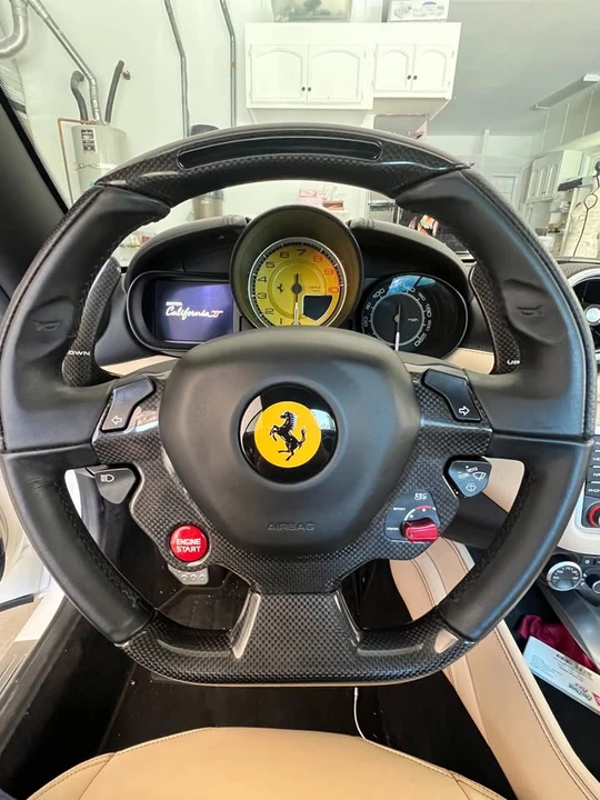 2015 Ferrari California T - Image 14 of 18