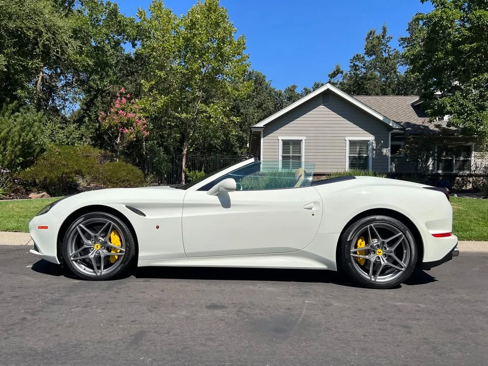 2015 Ferrari California T - Image 5 of 18