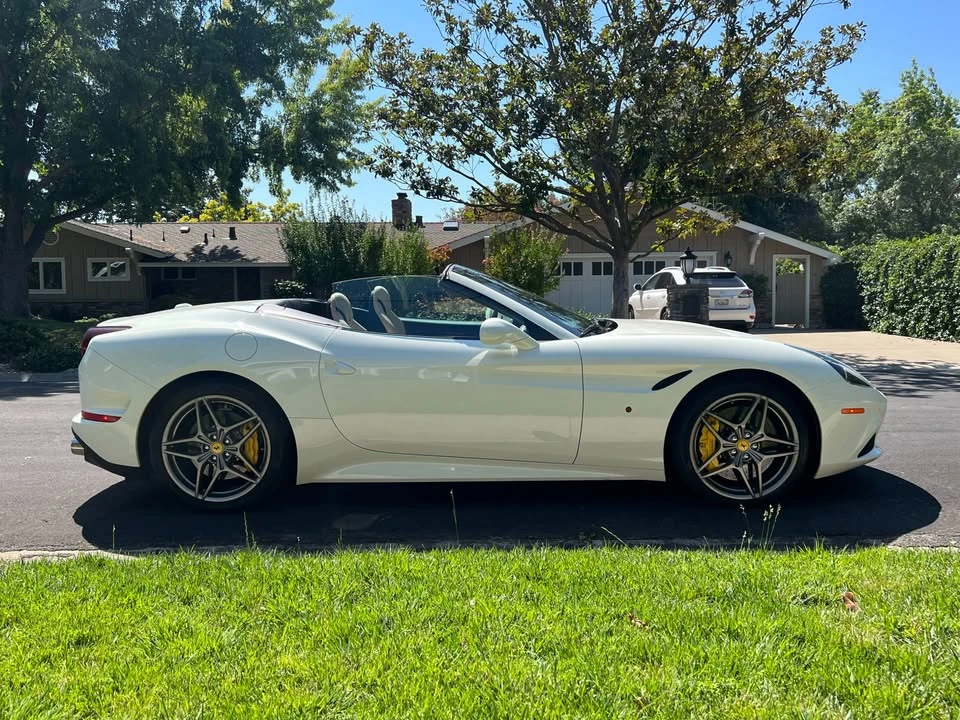 2015 Ferrari California T - Image 2 of 18