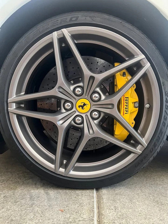 2015 Ferrari California T - Image 16 of 18