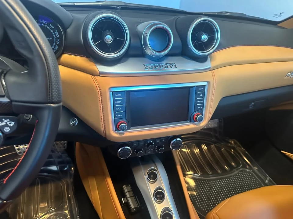 2015 Ferrari California T - Image 7 of 9