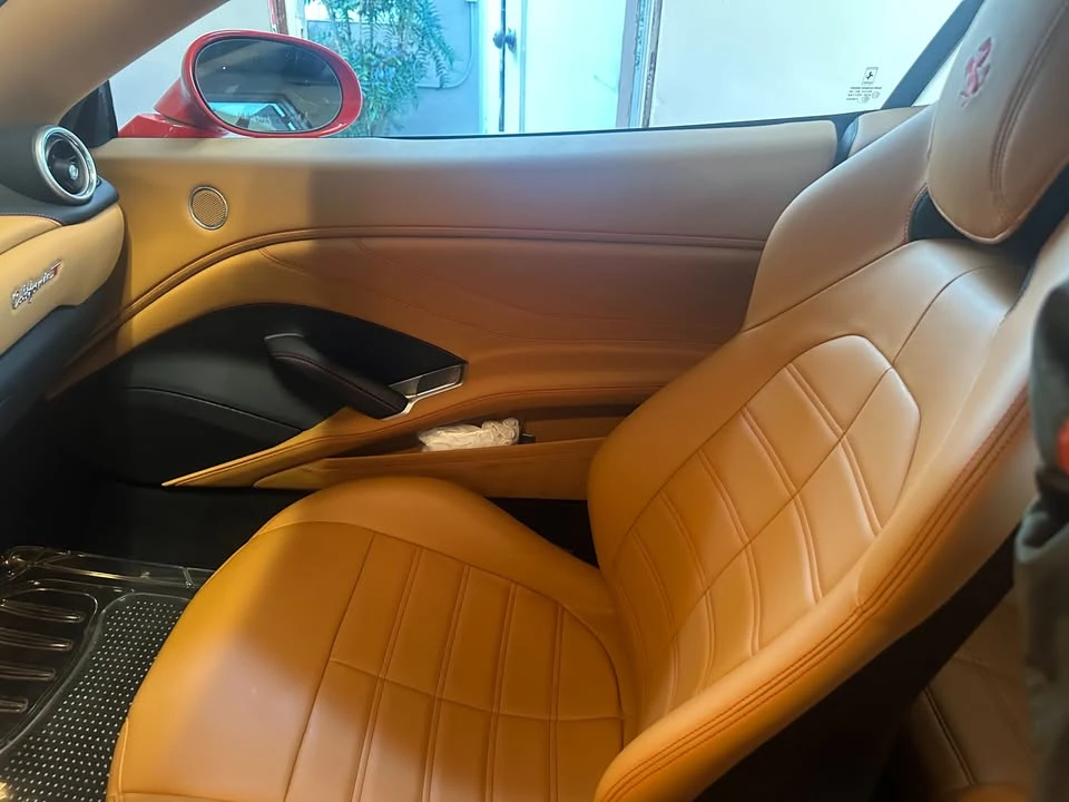 2015 Ferrari California T - Image 5 of 9