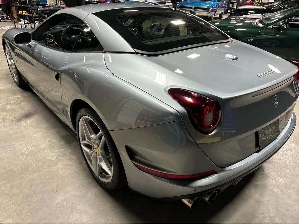 2015 Ferrari California T - Image 3 of 21