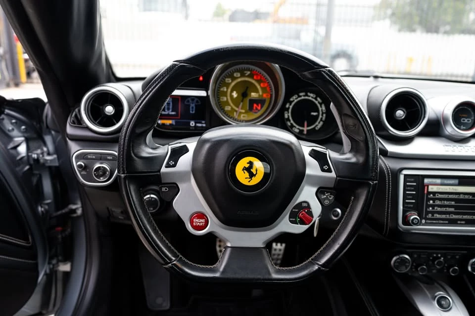 2015 Ferrari California T - Image 5 of 20