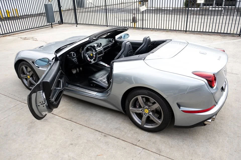2015 Ferrari California T - Image 13 of 20