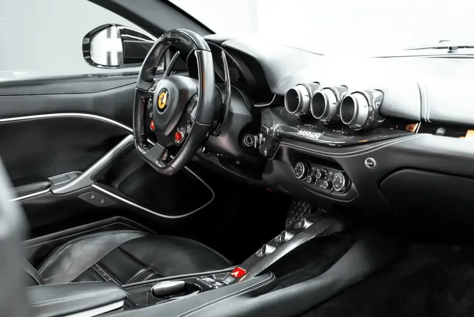 2015 Ferrari F12berlinetta - Image 7 of 11