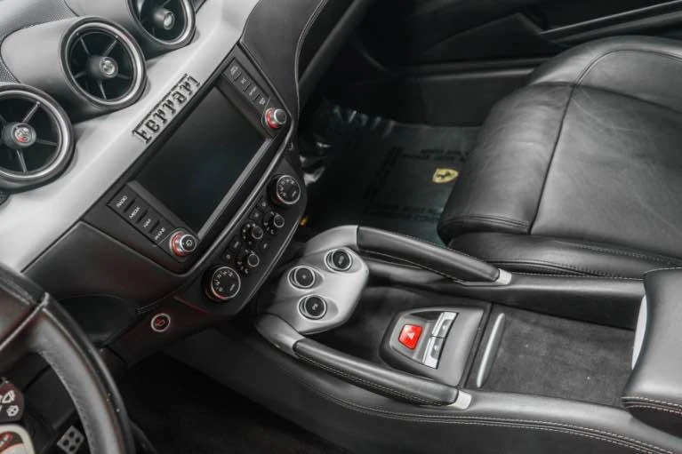 2015 Ferrari FF - Image 11 of 14