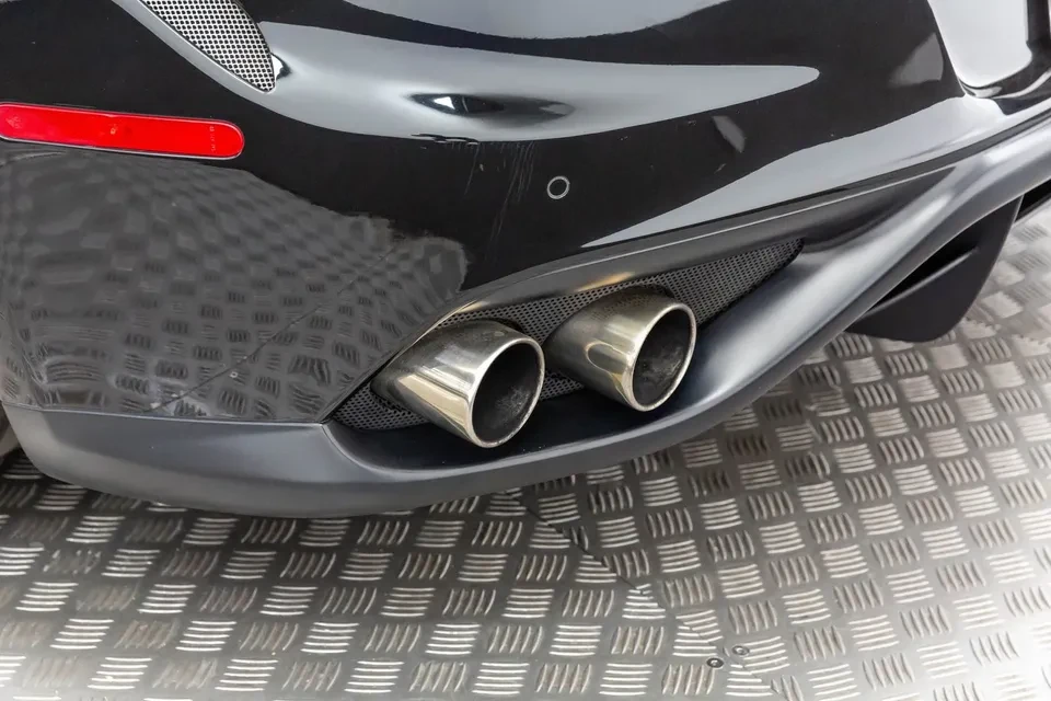 2015 Ferrari FF - Image 7 of 20