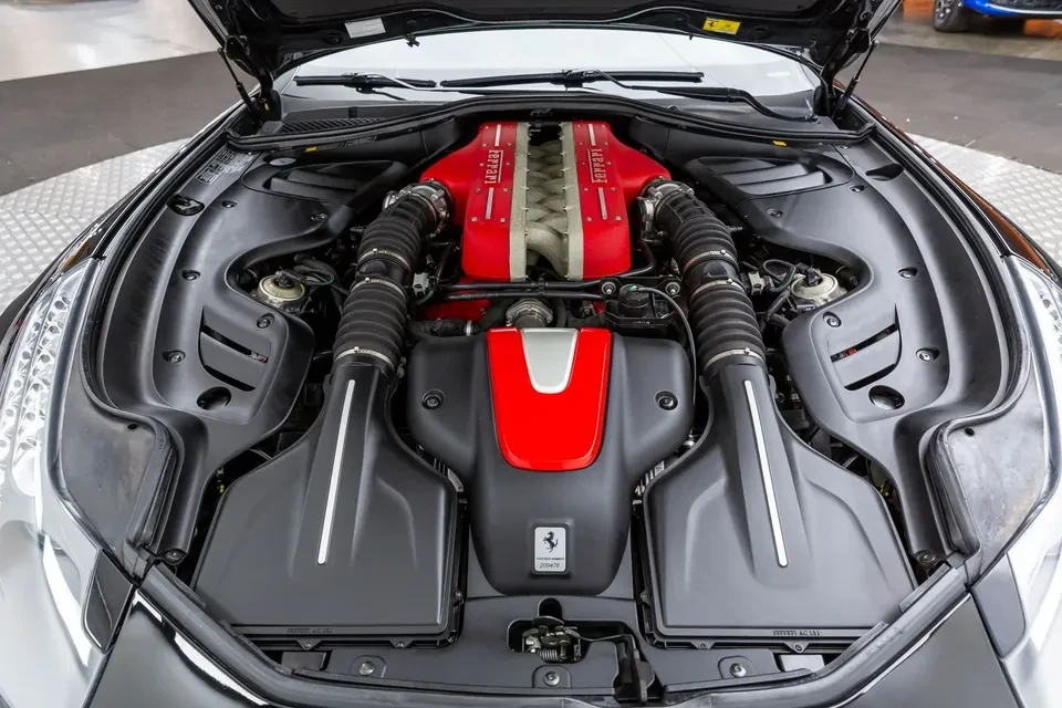 2015 Ferrari FF - Image 11 of 20