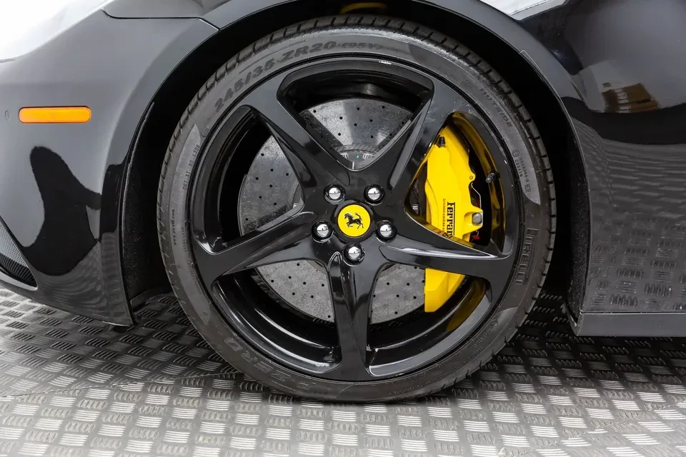 2015 Ferrari FF - Image 10 of 20