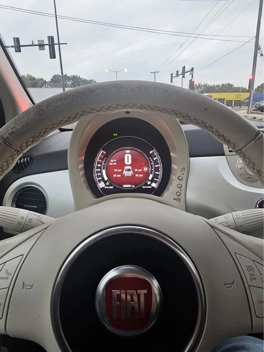2015 Fiat 500 - Image 10 of 16