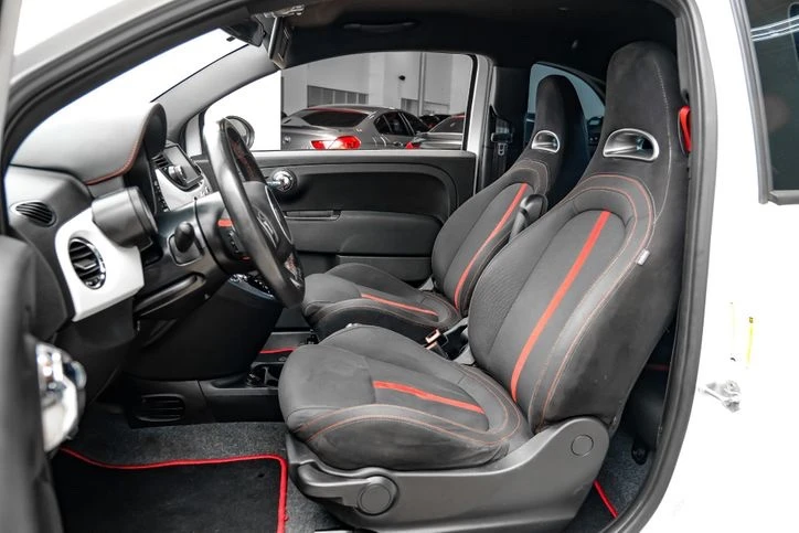 2015 Fiat Abarth 500 - Image 12 of 17