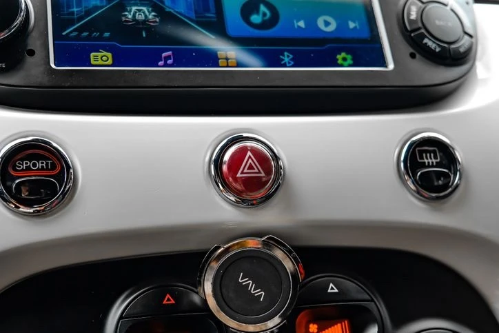 2015 Fiat Abarth 500 - Image 10 of 17