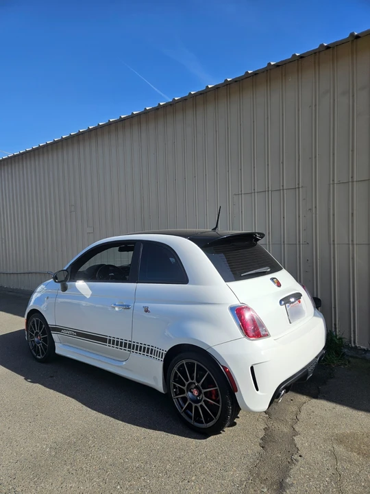 2015 Fiat Abarth 500 - Image 4 of 20
