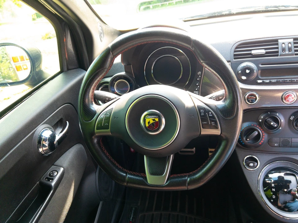 2015 Fiat Abarth 500 - Image 22 of 31