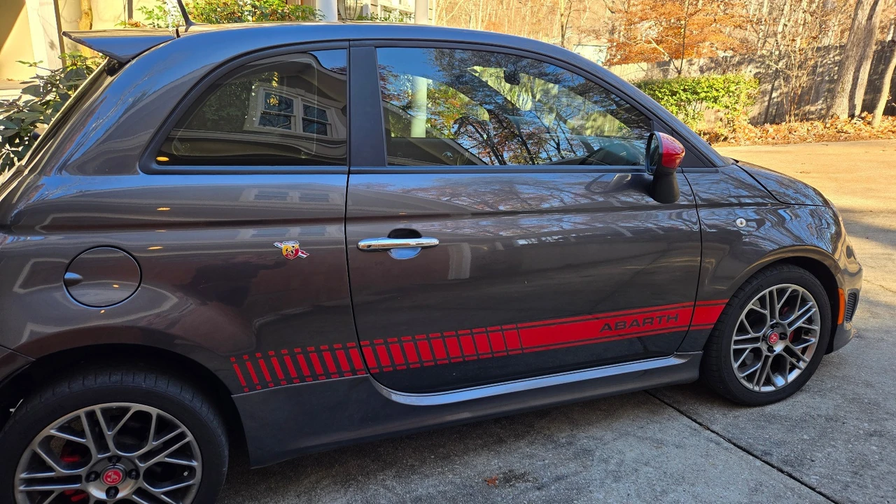 2015 Fiat Abarth 500 - Image 6 of 17