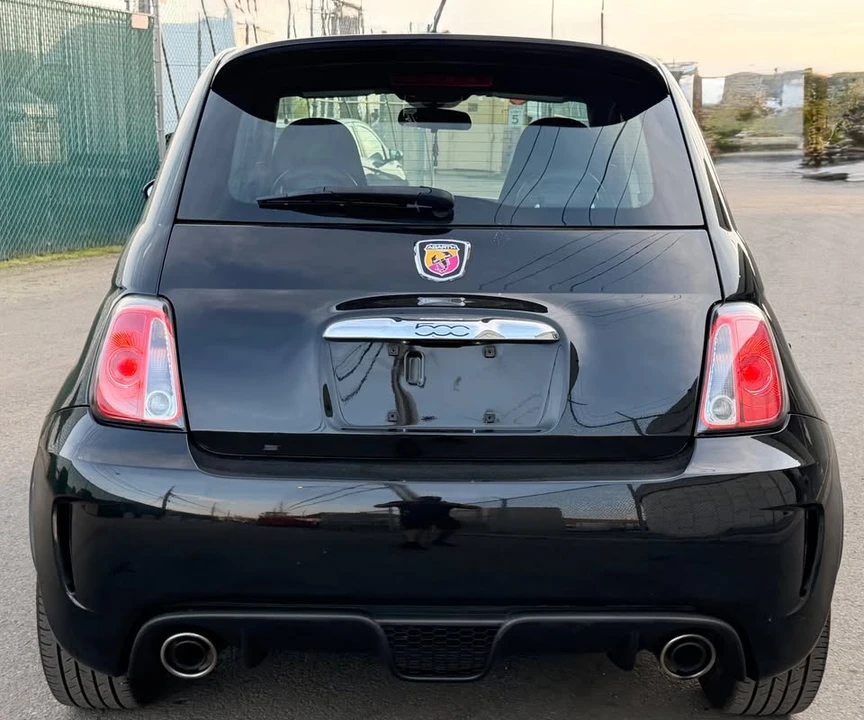 2015 Fiat Abarth 500 - Image 6 of 18