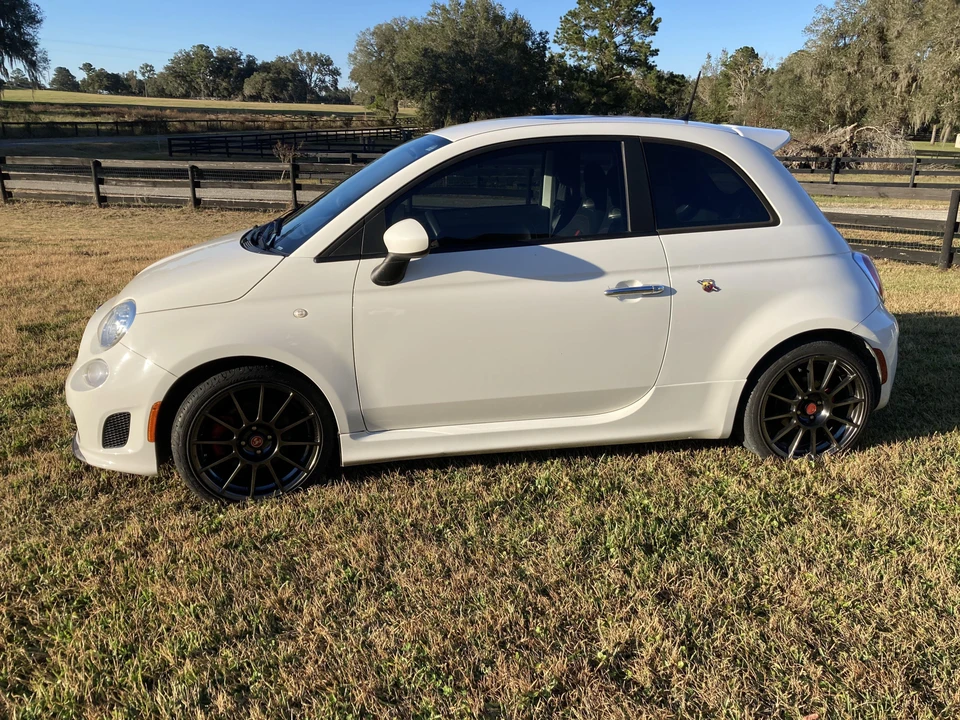 2015 Fiat Abarth 500 - Image 9 of 28