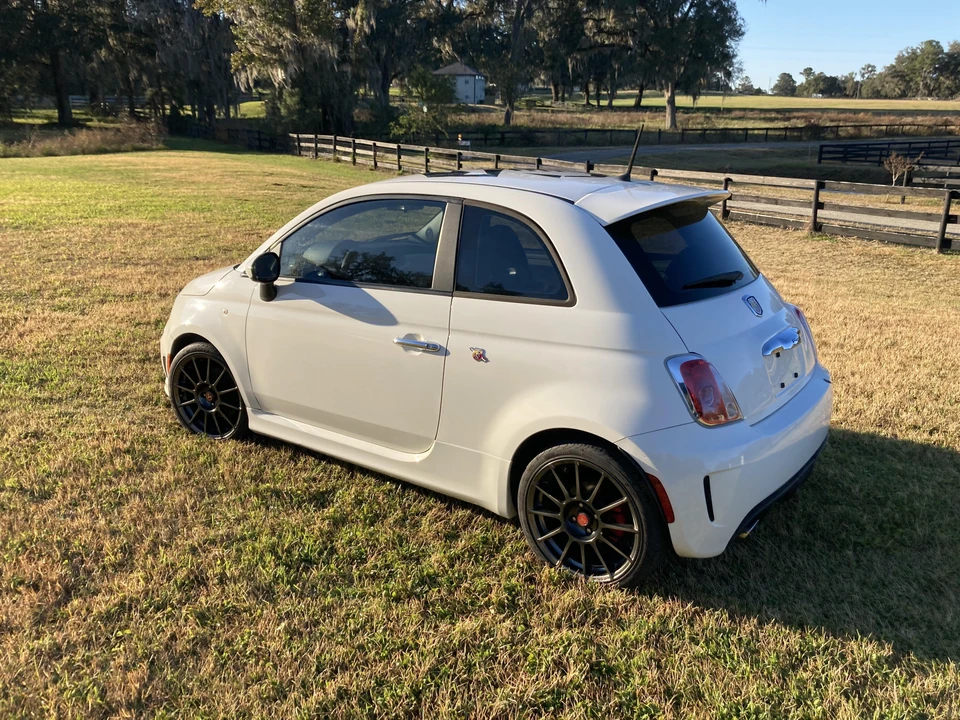 2015 Fiat Abarth 500 - Image 10 of 28