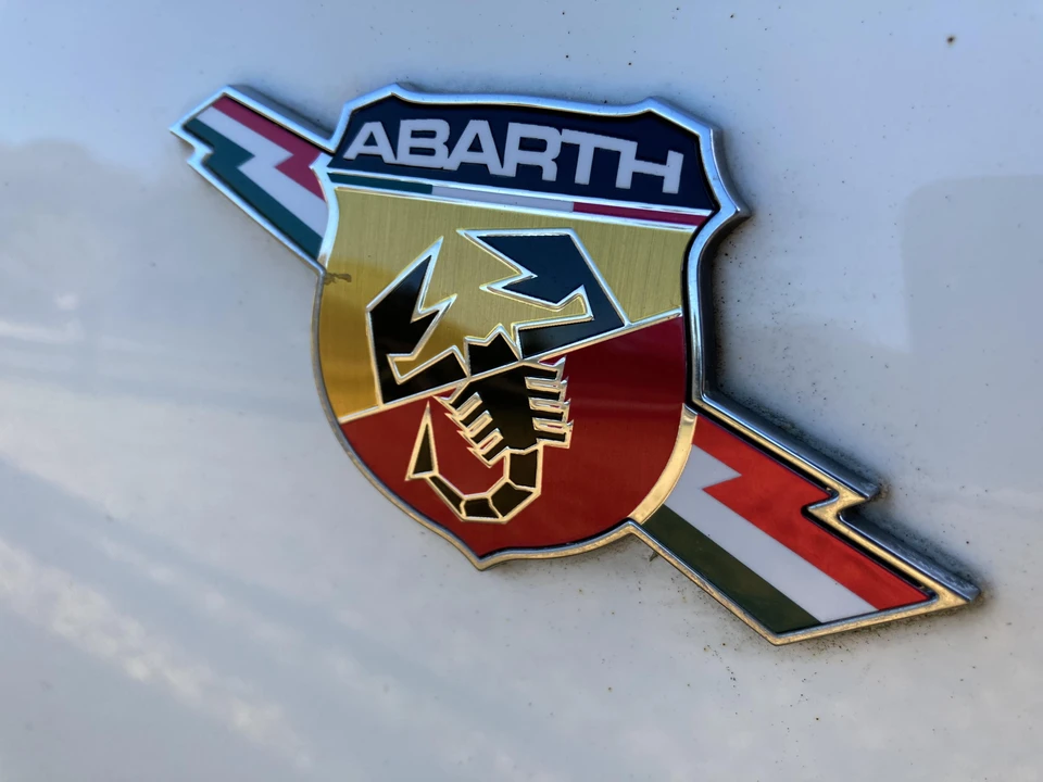 2015 Fiat Abarth 500 - Image 18 of 28