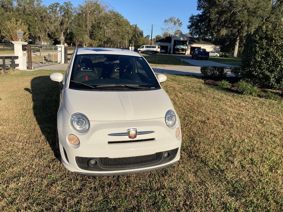 2015 Fiat Abarth 500 - Image 2 of 28