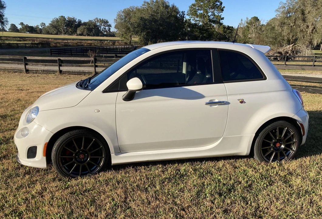 2015 Fiat Abarth 500 - Image 3 of 28