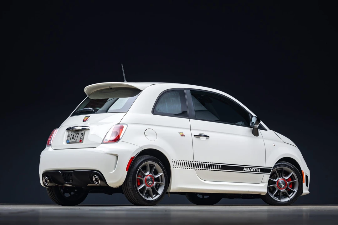 2015 Fiat Abarth 500 - Image 8 of 31