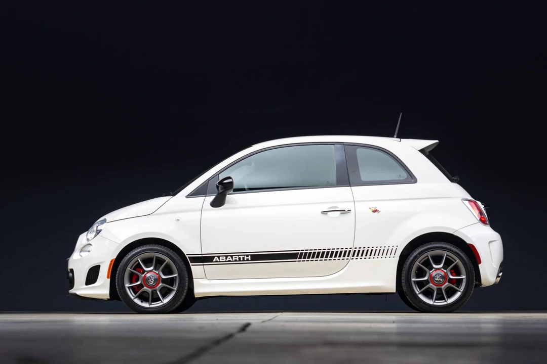2015 Fiat Abarth 500 - Image 12 of 31