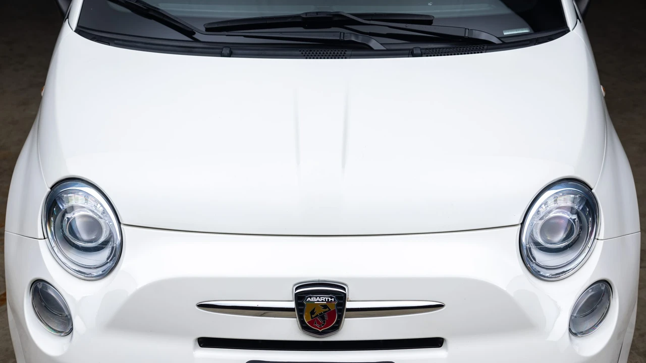 2015 Fiat Abarth 500 - Image 15 of 31