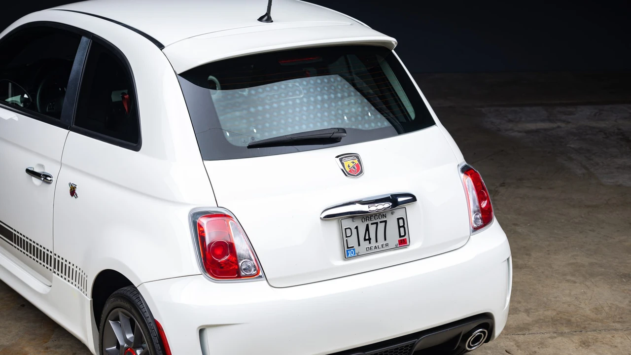 2015 Fiat Abarth 500 - Image 31 of 31