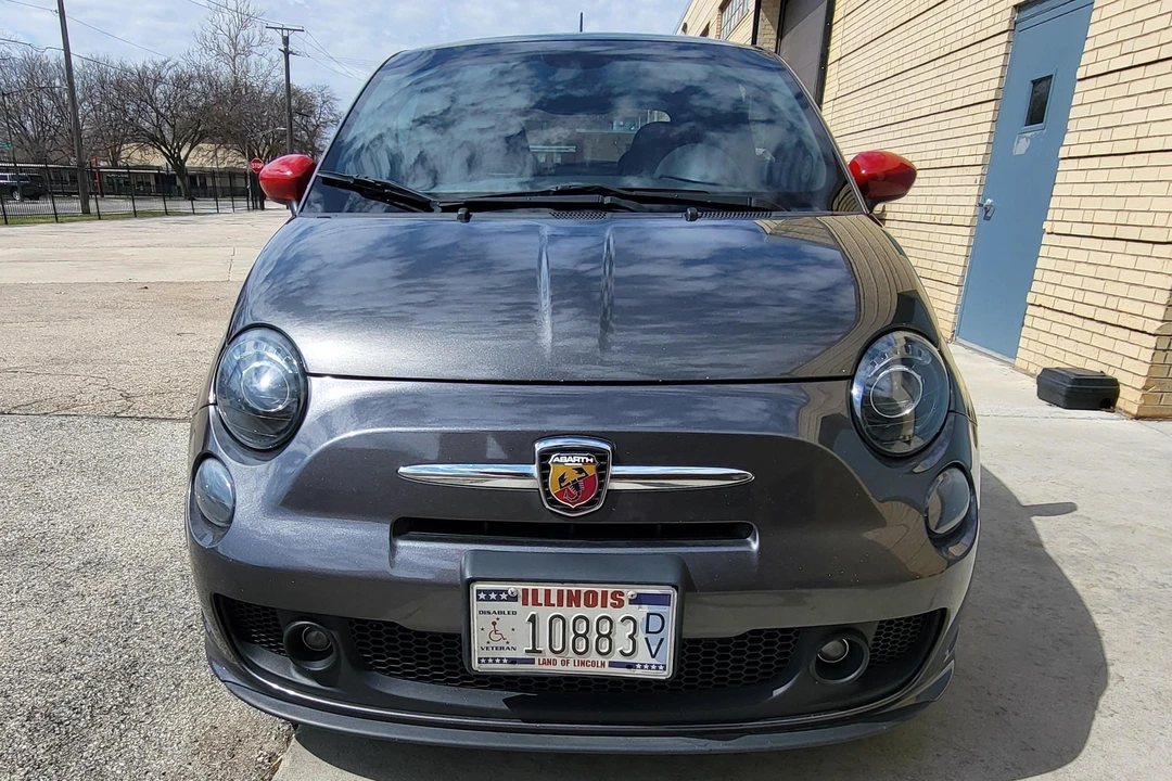 2015 Fiat Abarth 500 - Image 2 of 31