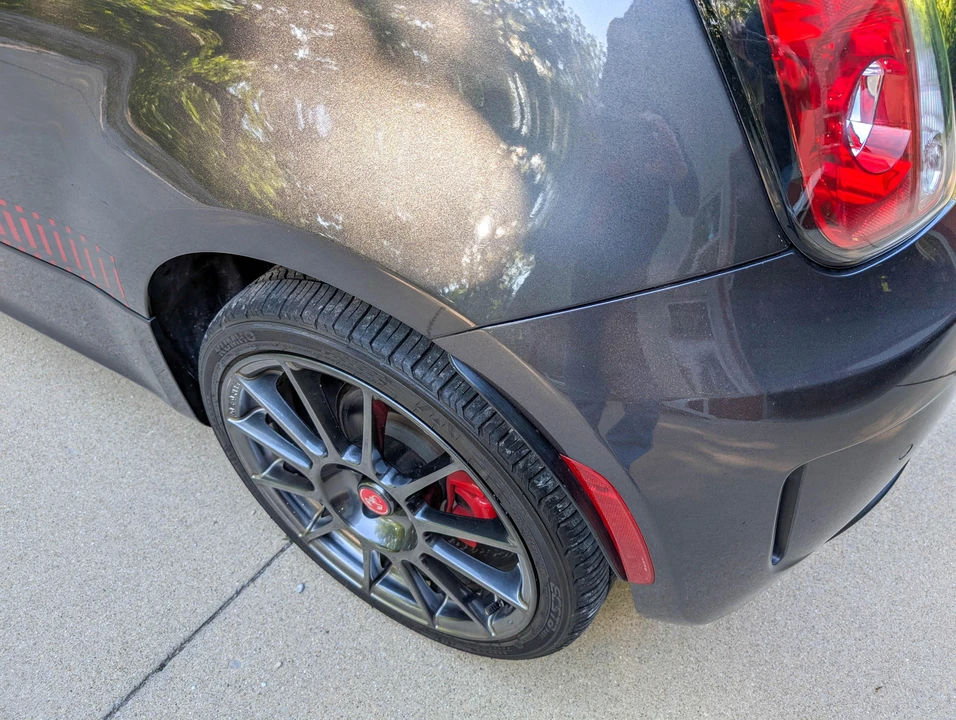 2015 Fiat Abarth 500 - Image 24 of 31