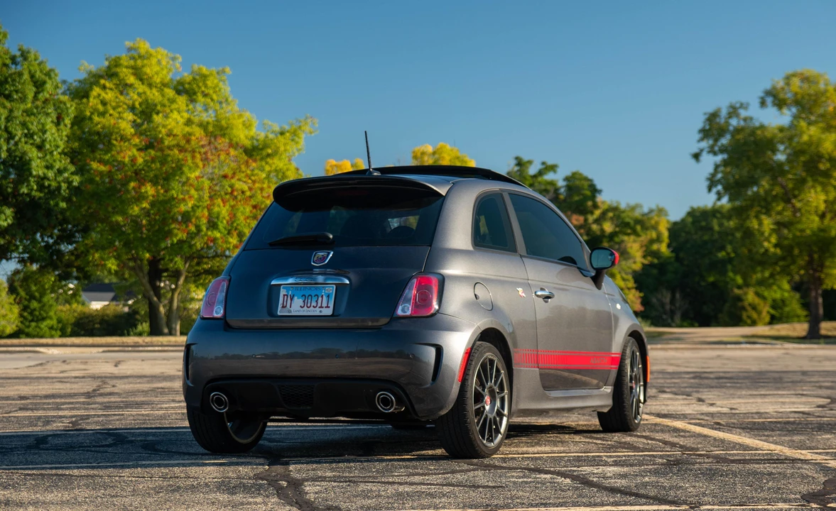2015 Fiat Abarth 500 - Image 12 of 31