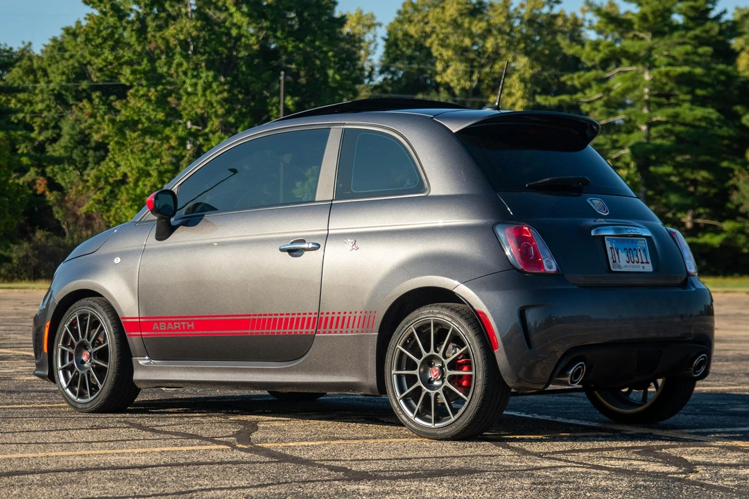 2015 Fiat Abarth 500 - Image 4 of 31