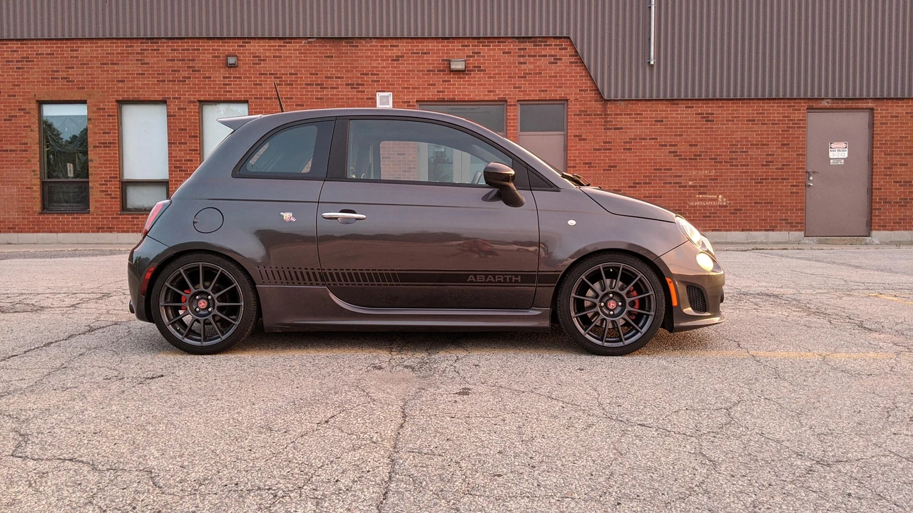 2015 Fiat Abarth 500 - Image 5 of 31
