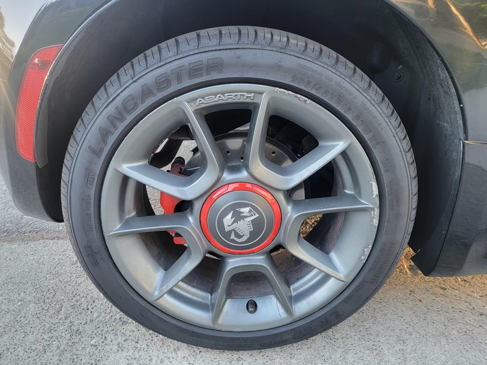2015 Fiat Abarth 500 - Image 24 of 31