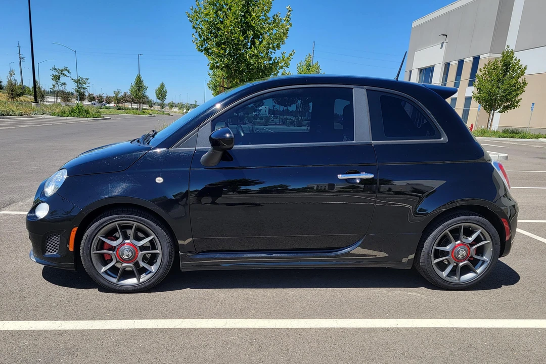 2015 Fiat Abarth 500 - Image 3 of 31