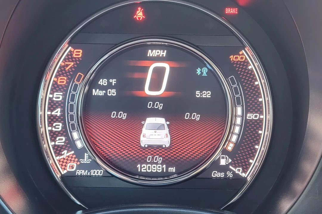 2015 Fiat Abarth 500 - Image 30 of 31