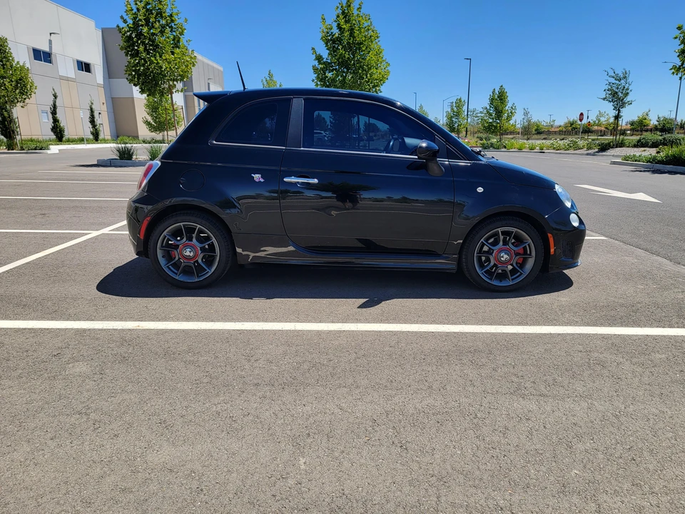 2015 Fiat Abarth 500 - Image 12 of 31