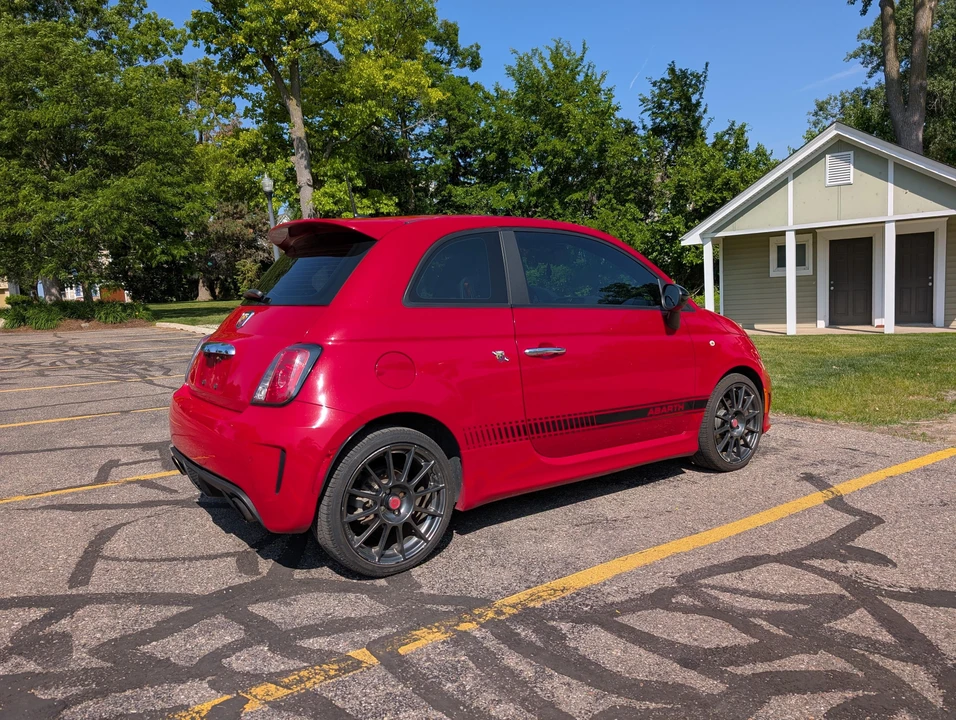 2015 Fiat Abarth 500 - Image 9 of 31