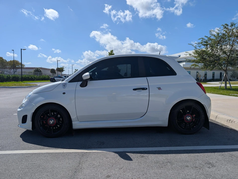 2015 Fiat Abarth 500 - Image 7 of 31