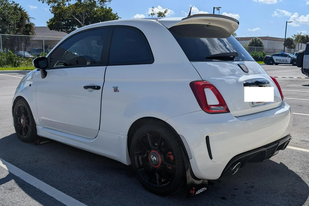 2015 Fiat Abarth 500 - Image 8 of 31