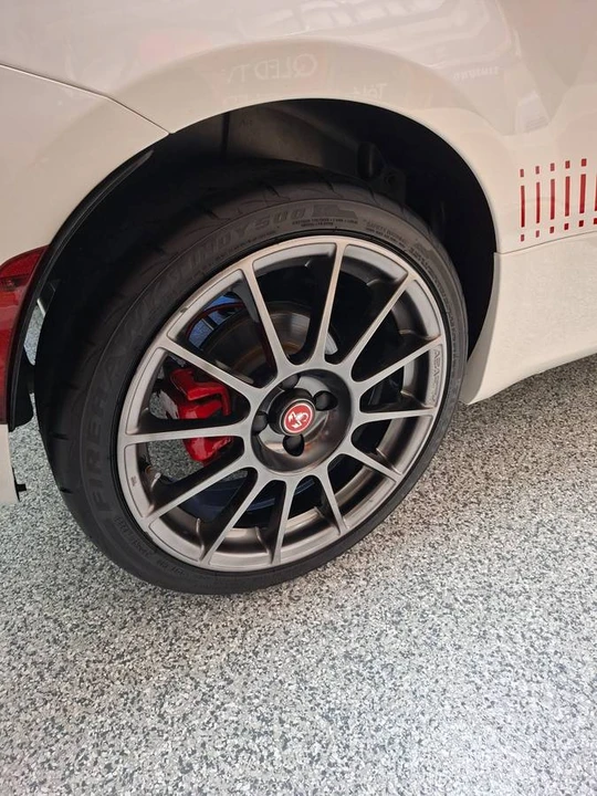 2015 Fiat Abarth 500 - Image 6 of 24