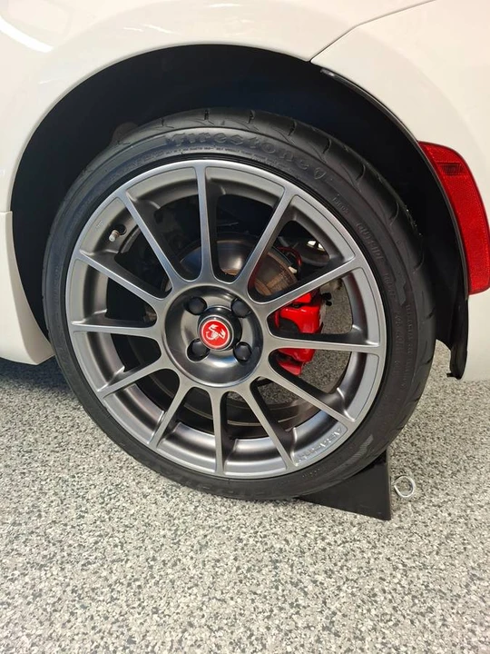 2015 Fiat Abarth 500 - Image 17 of 24