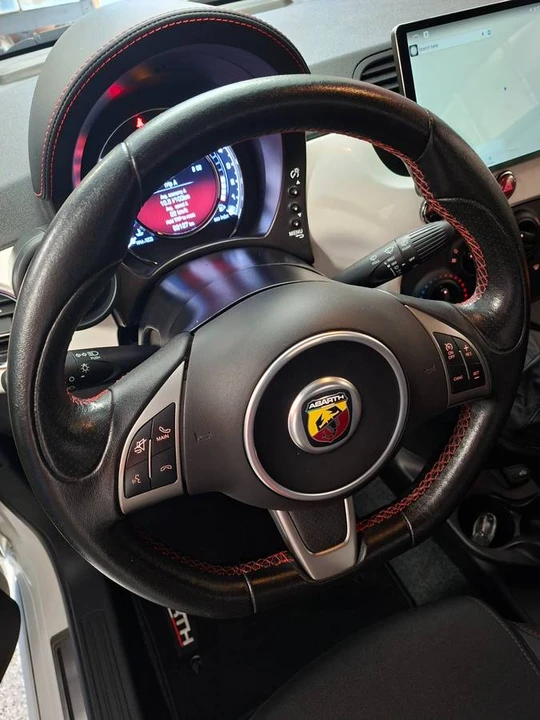 2015 Fiat Abarth 500 - Image 15 of 24