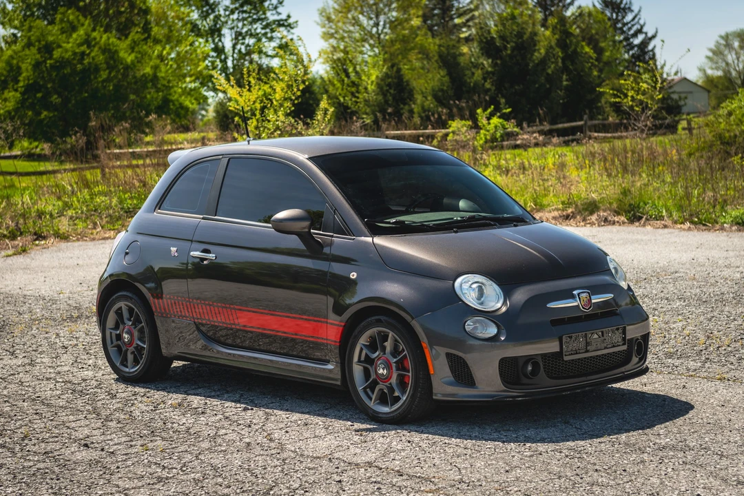 2015 Fiat Abarth 500 - Image 2 of 31