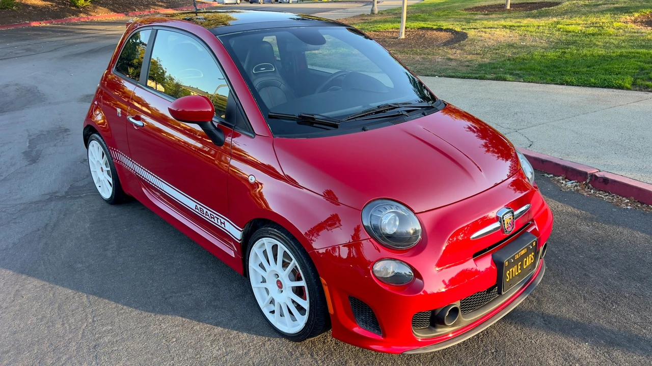 2015 Fiat Abarth 500 - Image 13 of 31