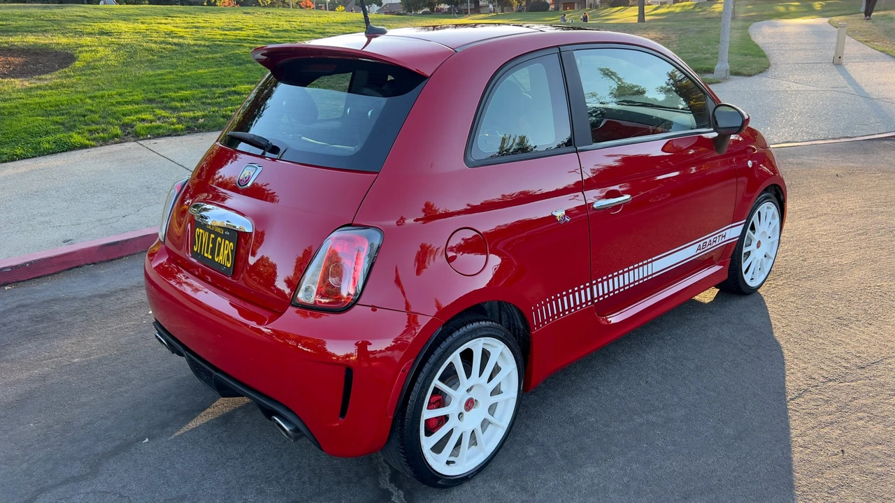 2015 Fiat Abarth 500 - Image 17 of 31